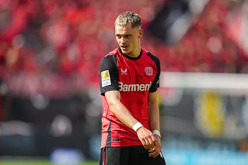 فيرتز ينفي شائعات طلبه القميص رقم 10 مع ليفربول: لا تثقوا في كل ما يُكتب